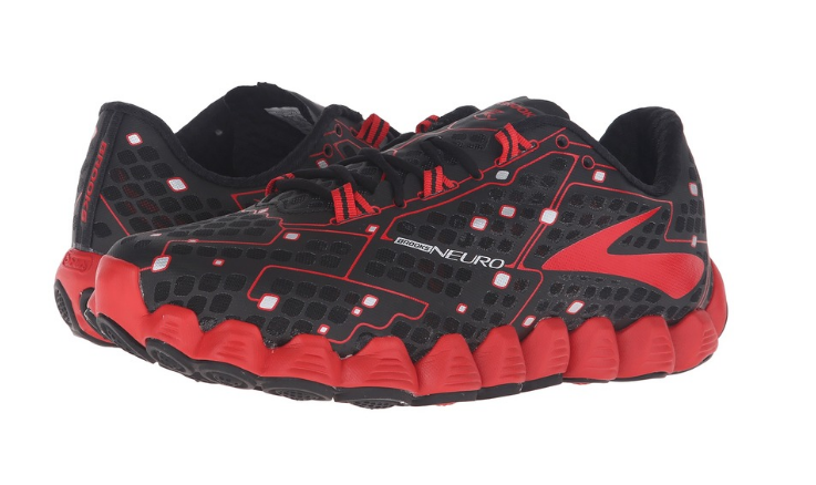 New BalanceFresh Foam 1080和 Brooks Neuro跑步鞋那个好？