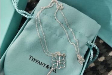 Tiffany蓝宝石中国结钥匙项链怎么样？价格多少？
