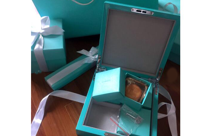 月饼盒图片？Tiffany月饼盒好看吗？