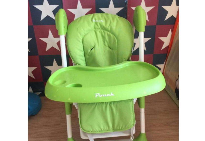 babycare和pouch餐椅那个好？价格贵吗？