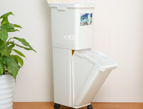日本家用垃圾桶图片？日本分类垃圾桶好用吗？