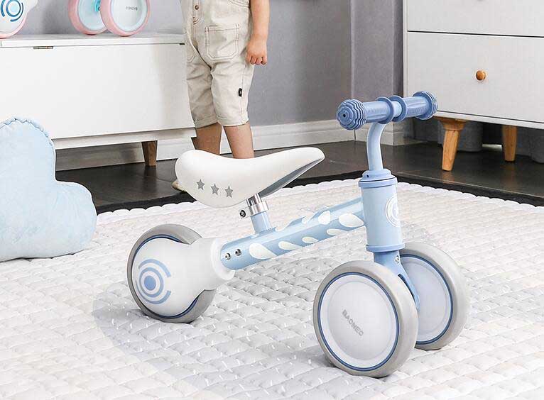 儿童滑步车有什么优缺点 如何为孩子选择合适的滑步车
